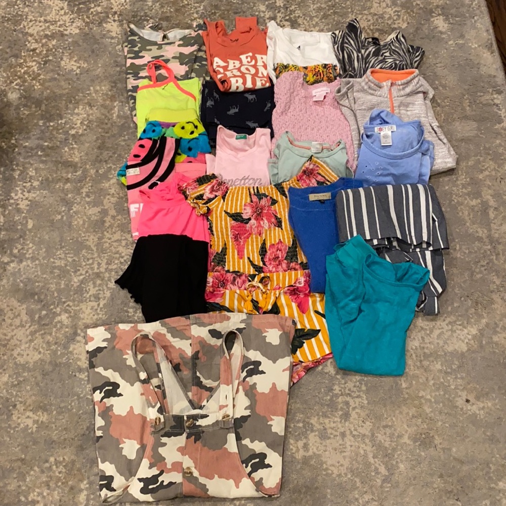 Lot of 19 pieces different brands girls size 10-12
